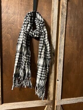Black & White Fringe Scarf